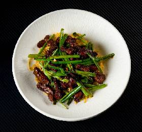 mongolian noodle beef